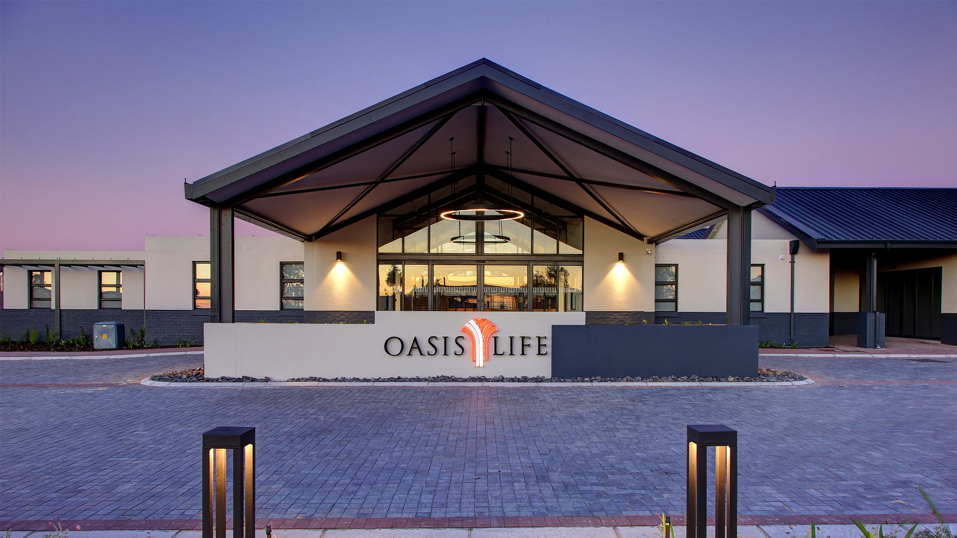 Oasis Life Burgundy Estate