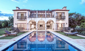 luxury property rentals