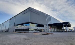 Swindon A Grade warehouse for rent in Parow Cape Town