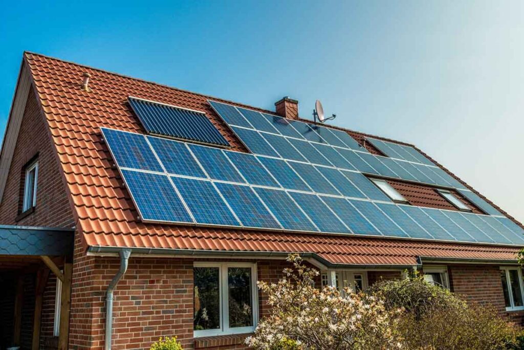 protect solar panel batteries from theft