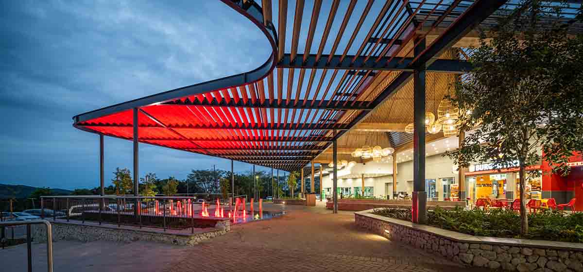 The close synergy between Twin City and MDS Architecture were pivotal in achieving a new vision for Lowveld Mall in Hazyview.