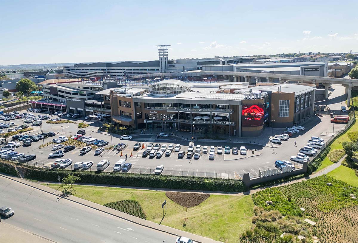The View Fourways Mall trading hours