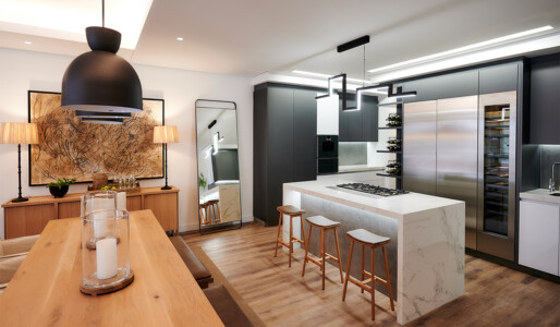 Open-plan dining and kitchen area